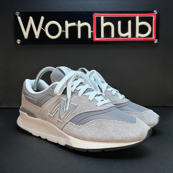 New Balance 997H Running Shoes • CM997HCA • Grey / Silver • Women’s Size 8.5 - Picture 3 of 10